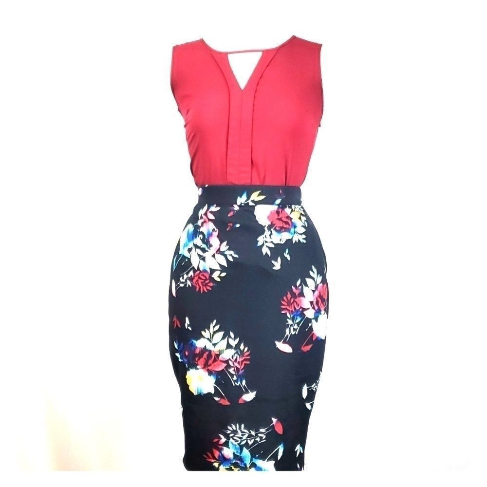 XHILARATION Floral Pencil‎ Skirt Sz XS